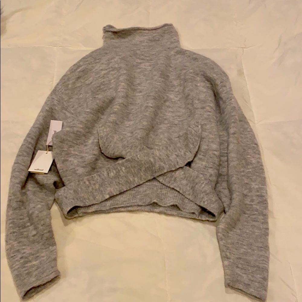 Aritzia Lorin sweater. Gray. XS. NWT.